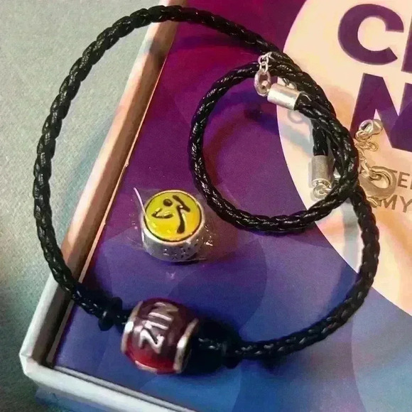 💚 Zumba®️ Instructor Bundle Gift Set - Picture 4 of 4